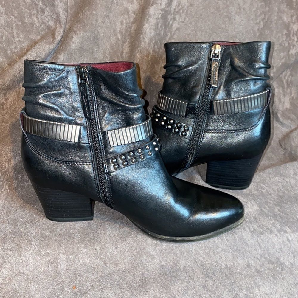 Tamaris Leather Bootie   